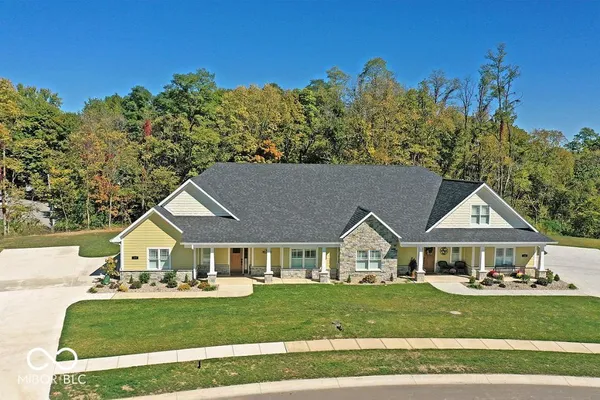 $324,900 | 324 Blue River Drive, Knightstown, IN 46148