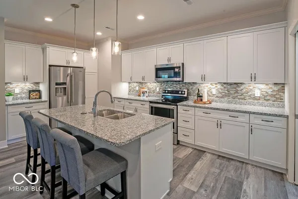 $324,900 | 324 Blue River Drive, Knightstown, IN 46148