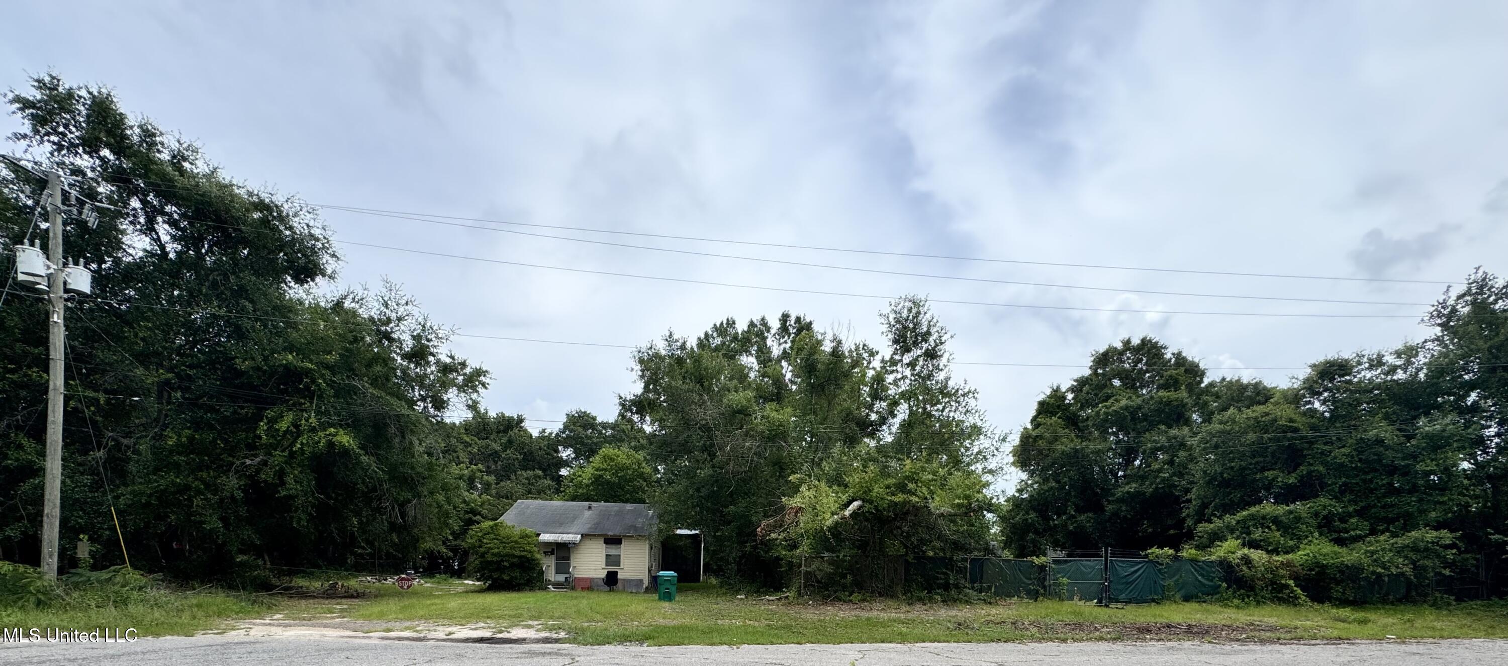 1918 Pass Road Gulfport, MS 39501 - Photo 25 of 30 IMG_8574