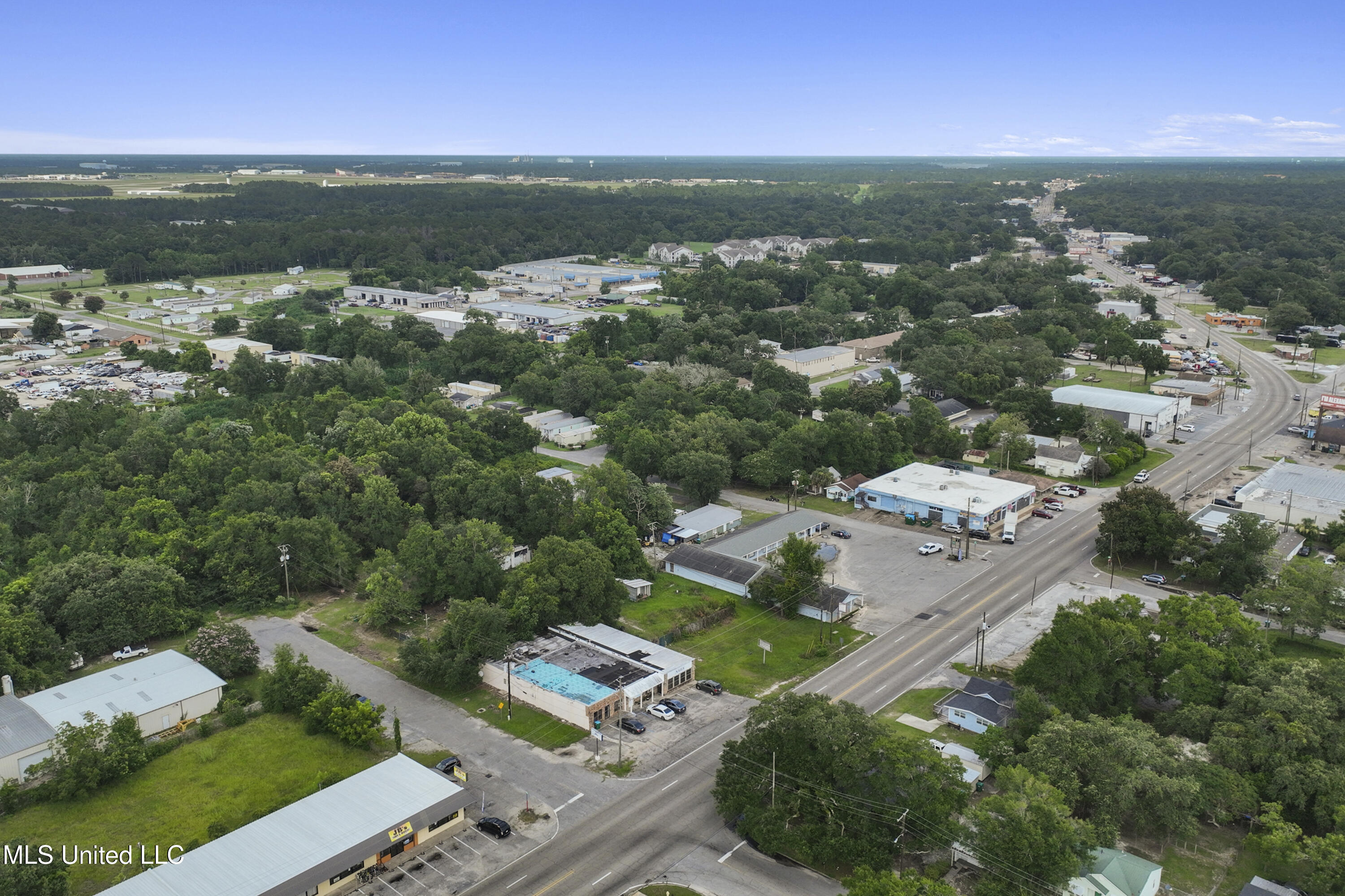 1918 Pass Road Gulfport, MS 39501 - Photo 10 of 30 018