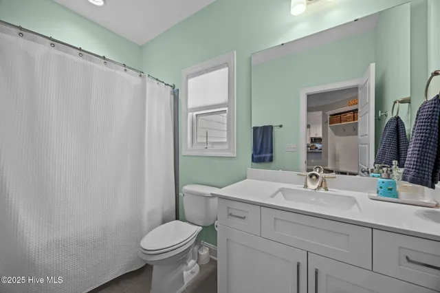 $609,000 | 2225 Three Oaks Drive, Greenville, NC 27858