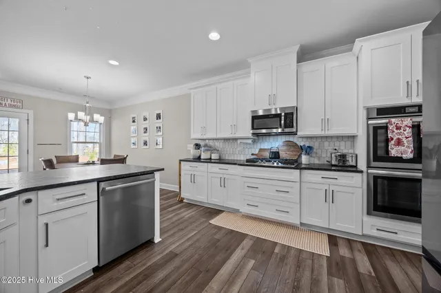 $609,000 | 2225 Three Oaks Drive, Greenville, NC 27858