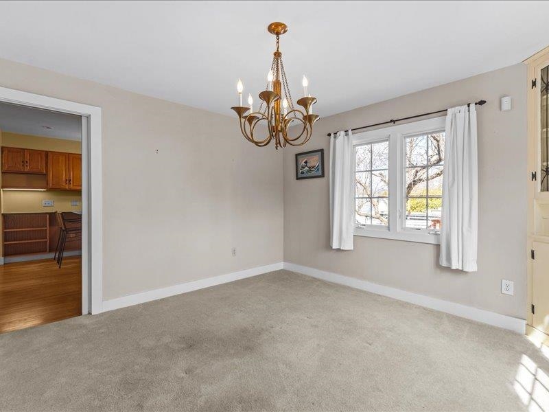 261 South Prospect Street Burlington, VT 05401 - Photo 12 of 45