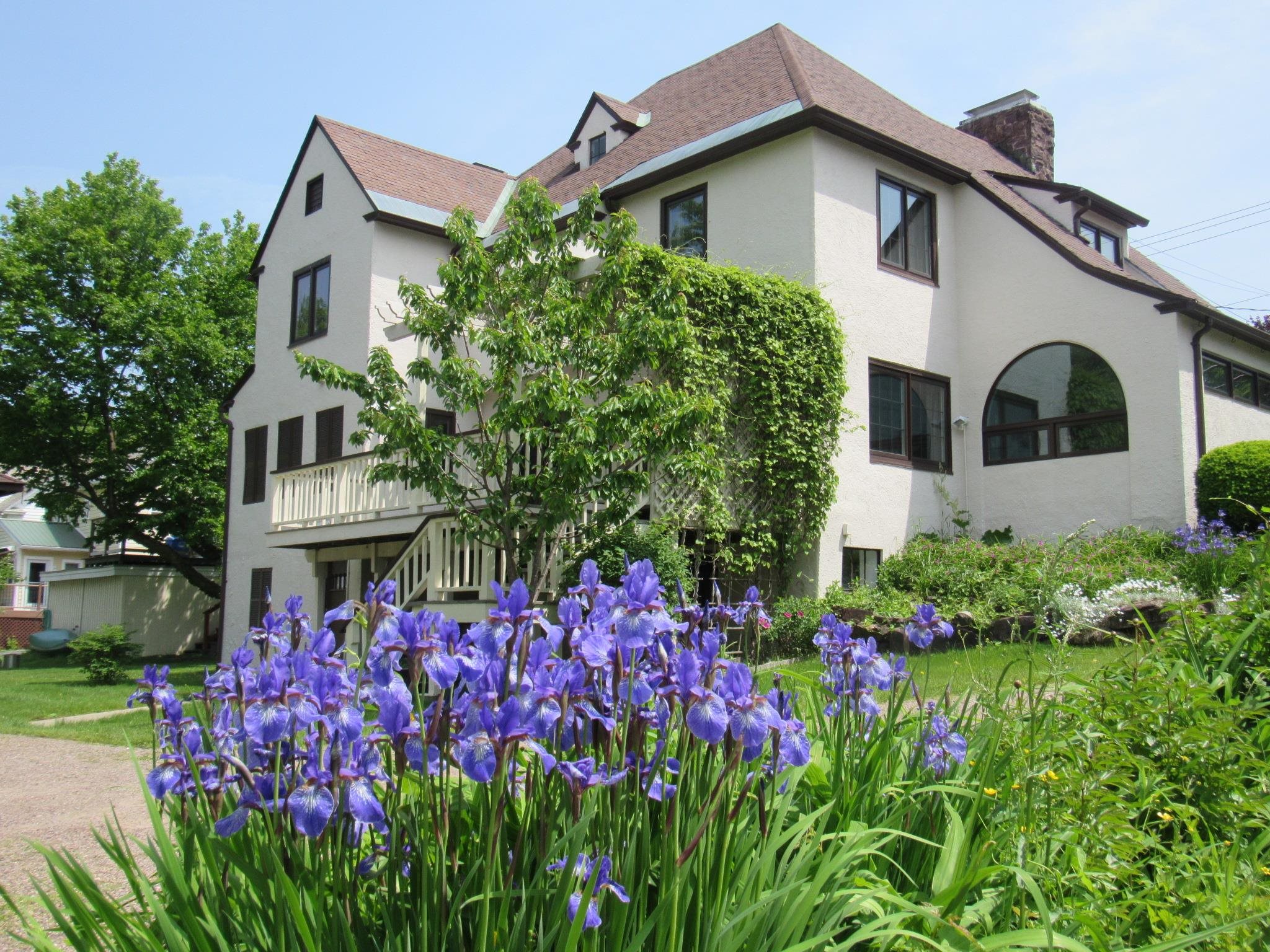 261 South Prospect Street Burlington, VT 05401 - Photo 3 of 45