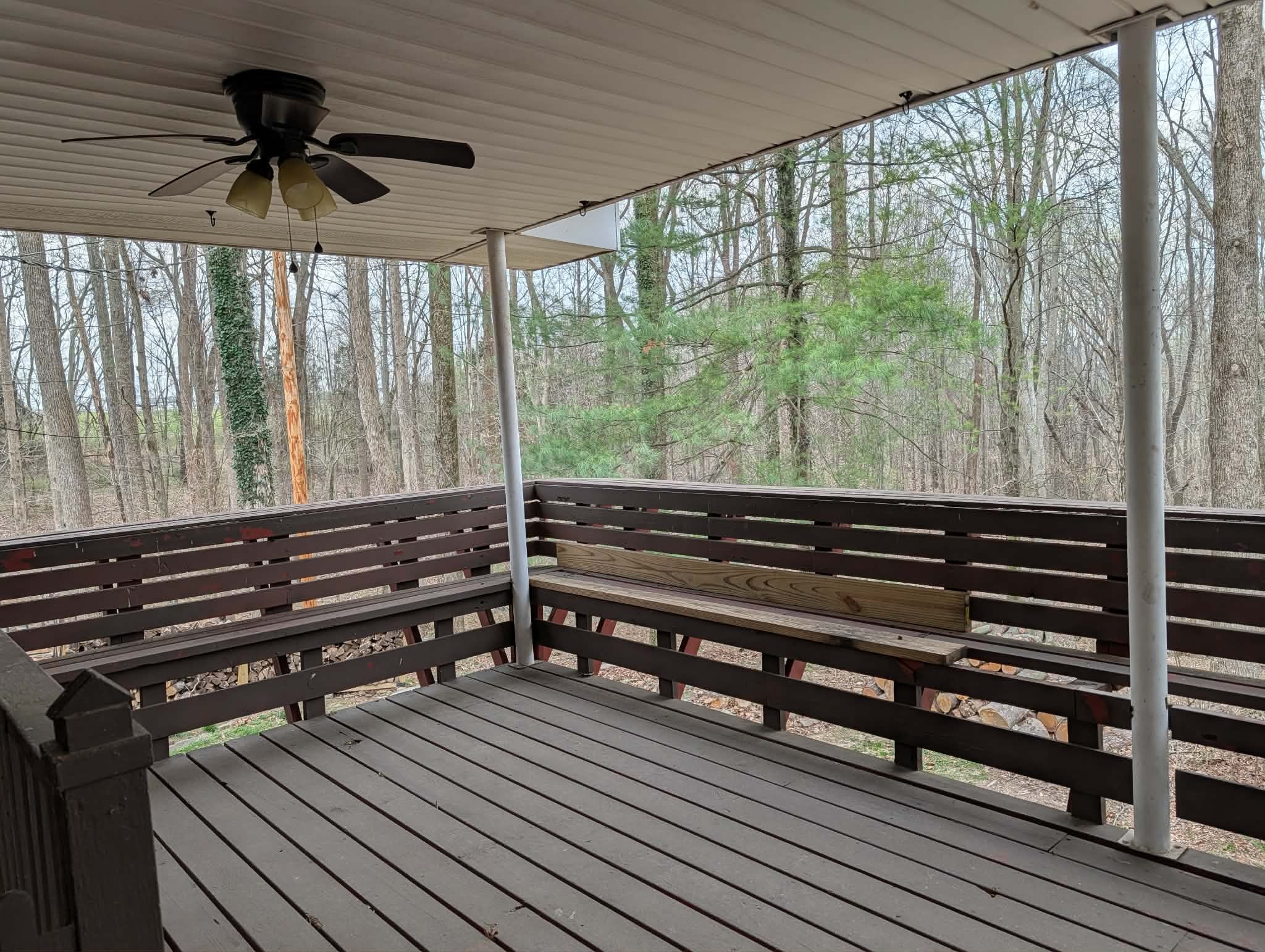 1581 Galen Road Lafayette, TN 37083 - Photo 10 of 36 a sitting area with wooden floor