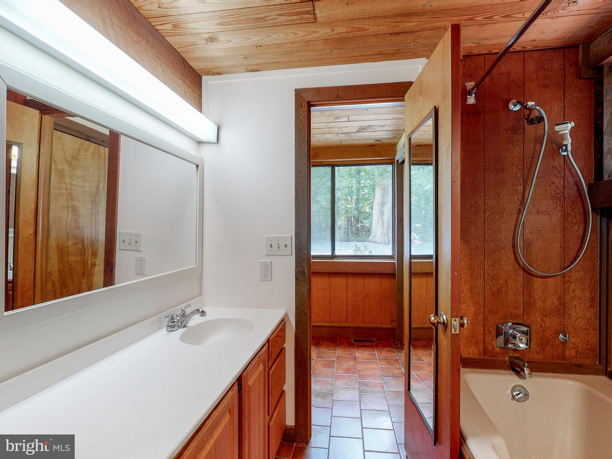 3107 Cabin Run Road Woodbine, MD 21797 - Photo 23 of 50 Main Level Primary Bathroom