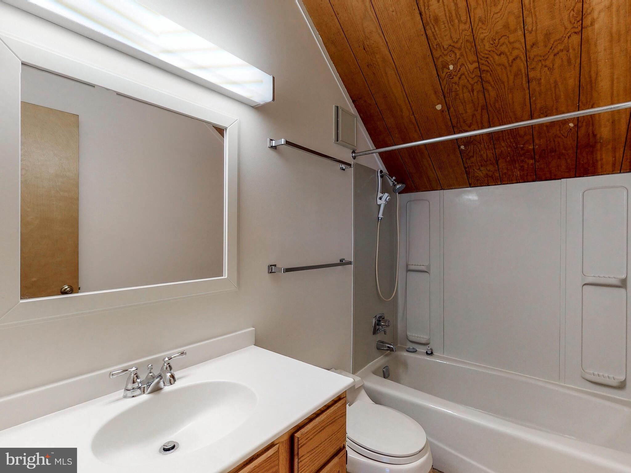 3107 Cabin Run Road Woodbine, MD 21797 - Photo 35 of 50 Upper Level Bathroom