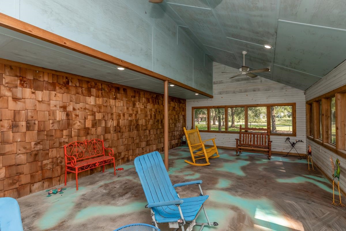 2231 Neyland Road Silsbee, TX 77656 - Photo 5 of 48