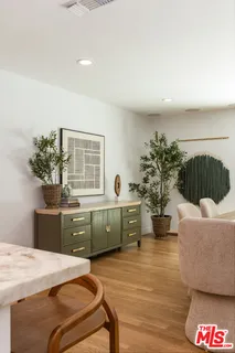 $1,595,000 | 5071 Shirley Avenue, Tarzana, CA 91356