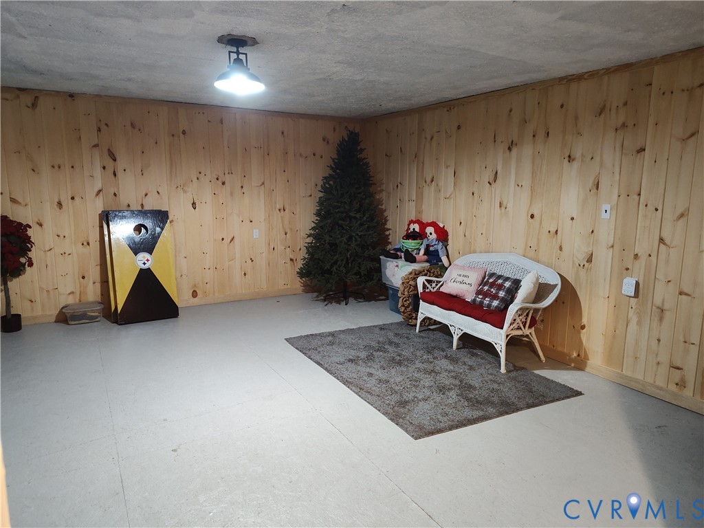 20827 Carson Road Dinwiddie, VA 23841 - Photo 37 of 43