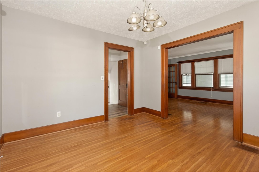80 Pershing Drive Rochester, NY 14609 - Photo 10 of 37