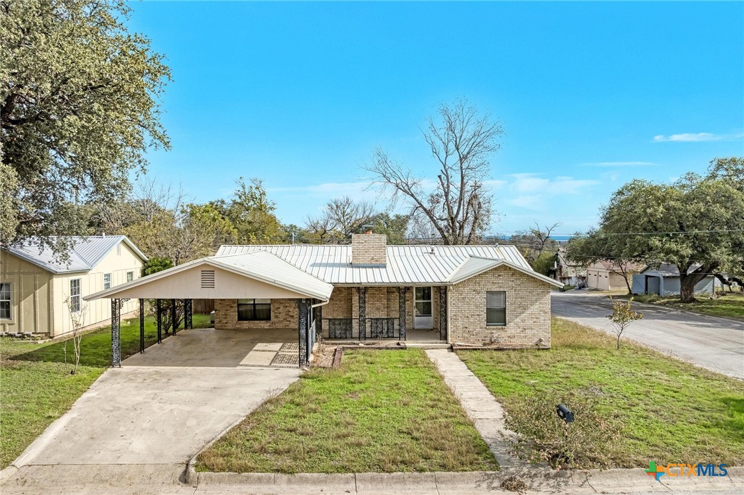 501 North Ridge Street Lampasas, TX 76550 - Photo 1 of 46
