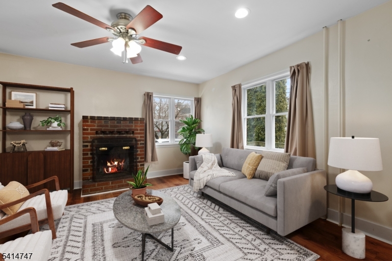 19 Adams Street Belvidere, NJ 07823 - Photo 2 of 27