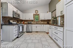 310 South Van Road Holly, MI 48442 - Photo 6 of 67