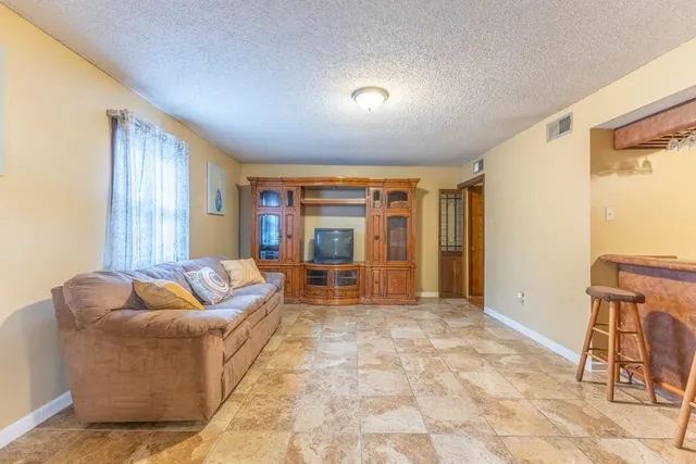 $335,000 | 3206 Connecticut Avenue, Kenner, LA 70065