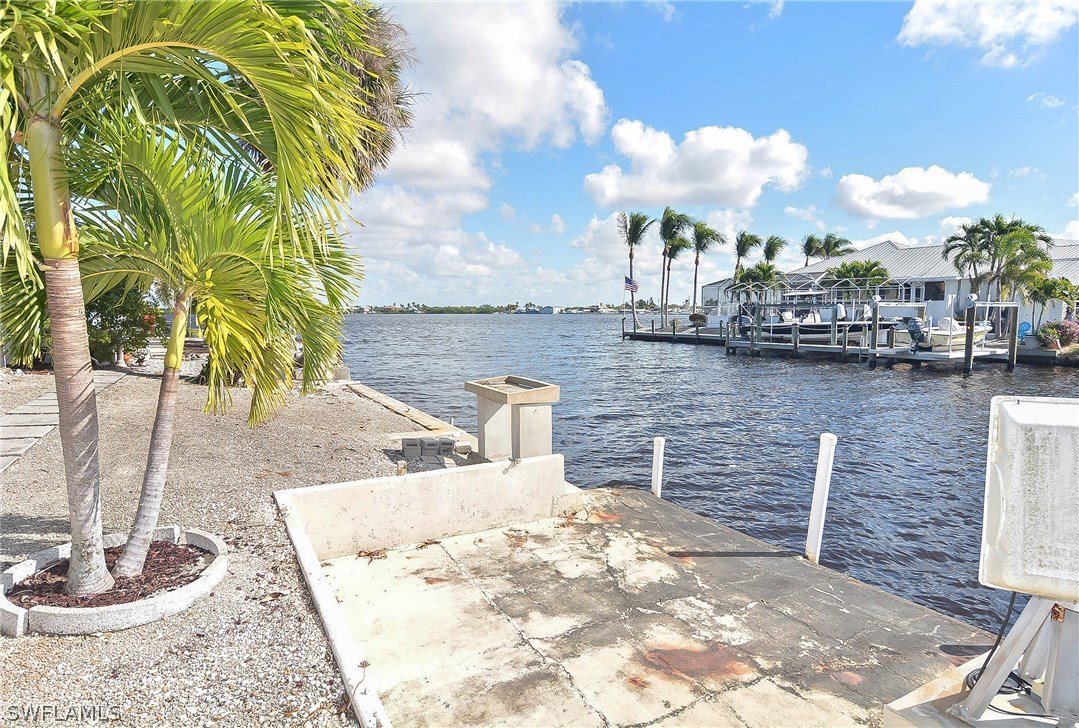 2591 Bridgeview Street Matlacha, FL 33993 - Photo 21 of 22 Gallery Image 21