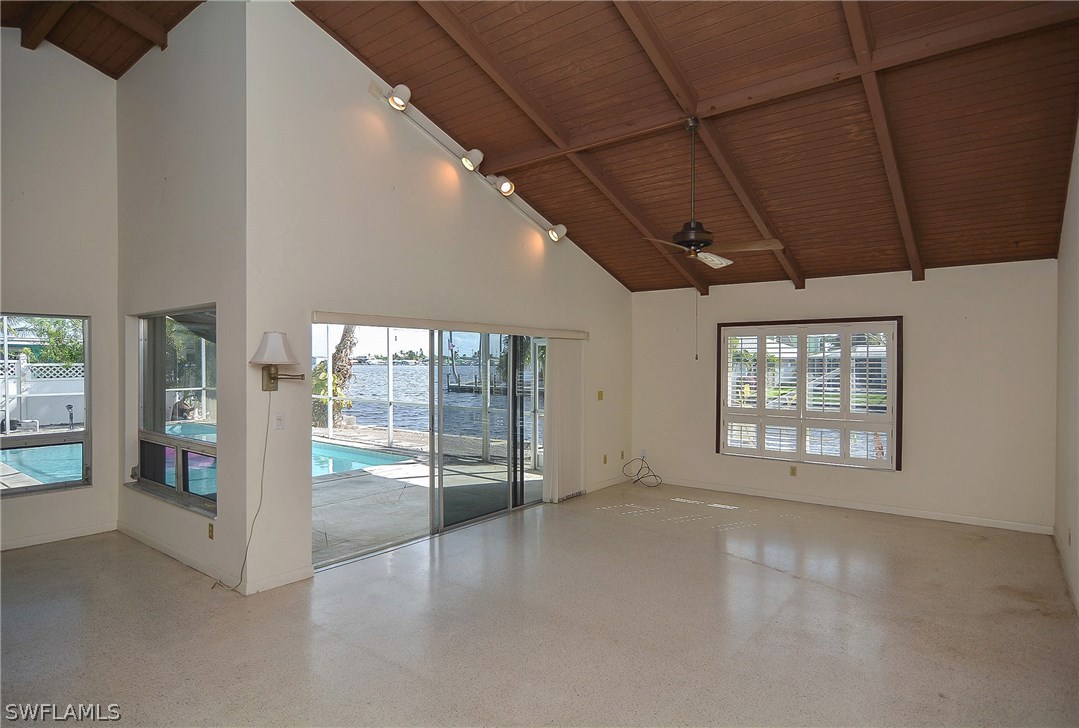 2591 Bridgeview Street Matlacha, FL 33993 - Photo 4 of 22 Gallery Image 4