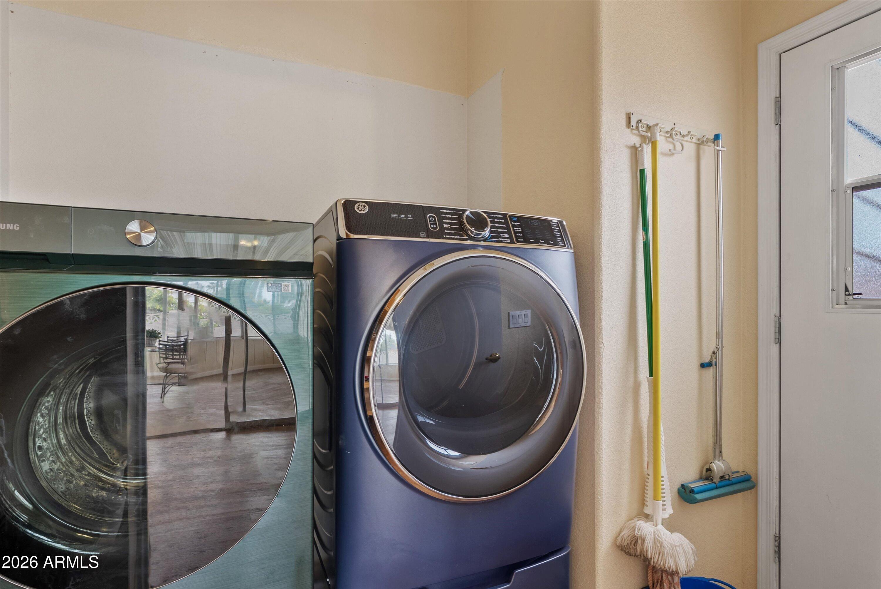 3700 South Tomahawk Road, Unit 16 Apache Junction, AZ 85119 - Photo 21 of 33 LAUNDRY ROOM