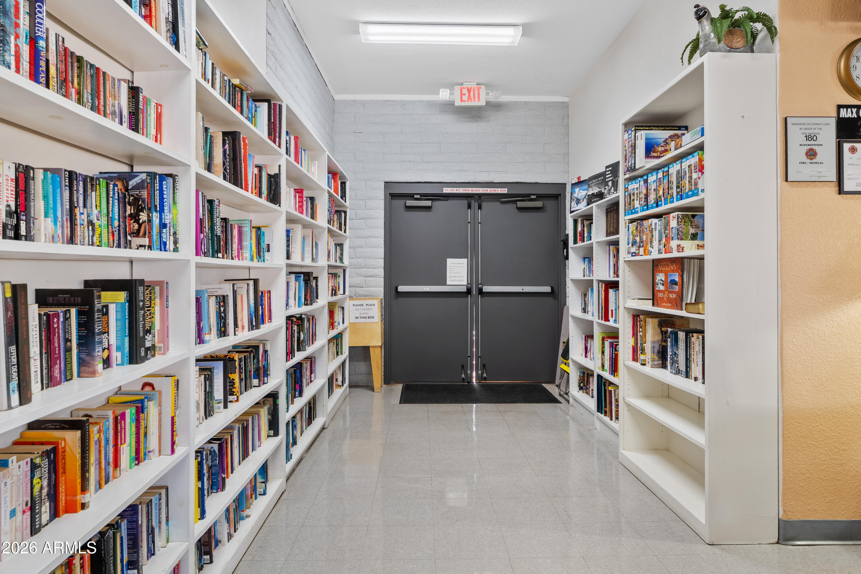 3700 South Tomahawk Road, Unit 16 Apache Junction, AZ 85119 - Photo 31 of 33 COMMUNITY LIBRARY