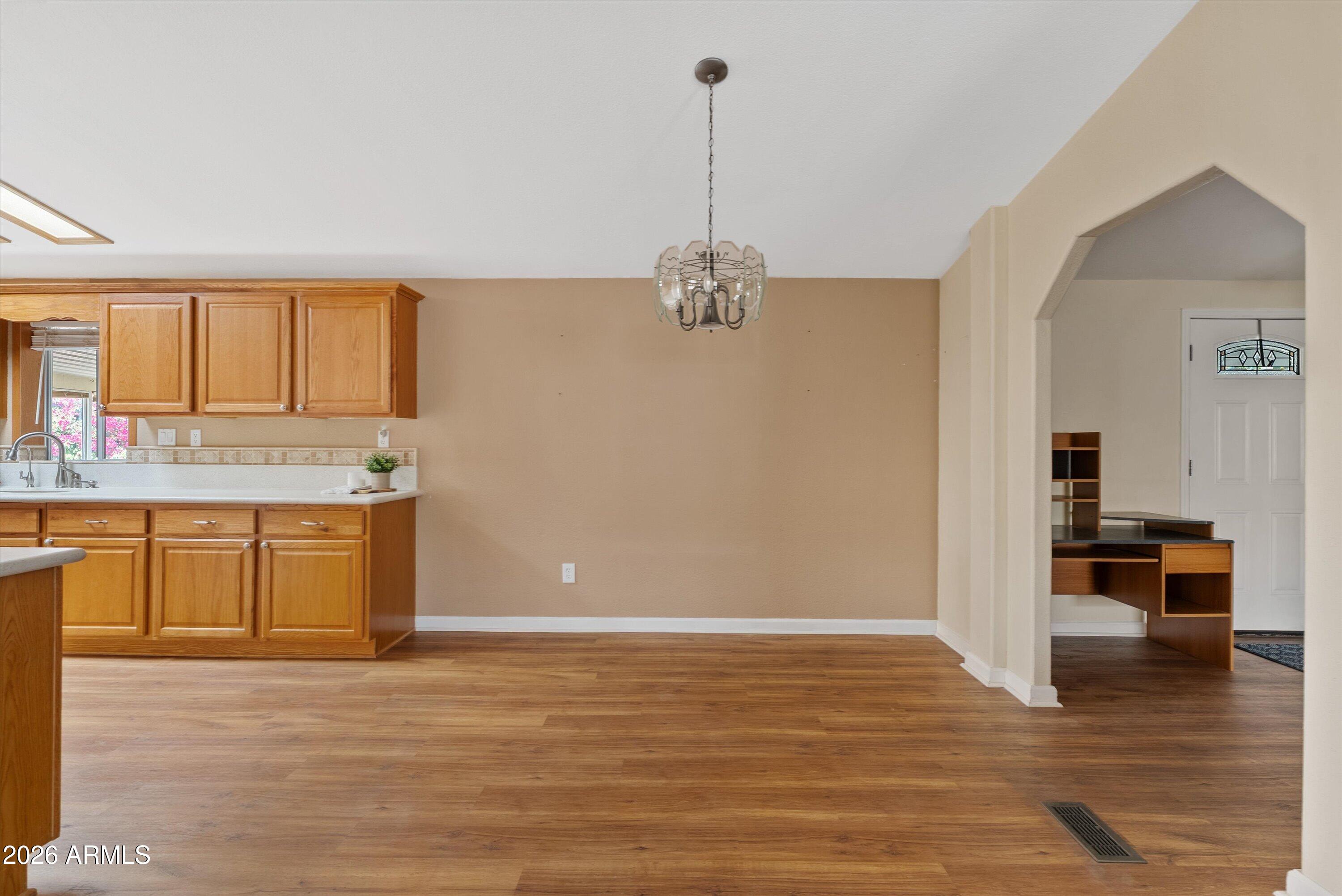 3700 South Tomahawk Road, Unit 16 Apache Junction, AZ 85119 - Photo 5 of 33 DINING ROOM