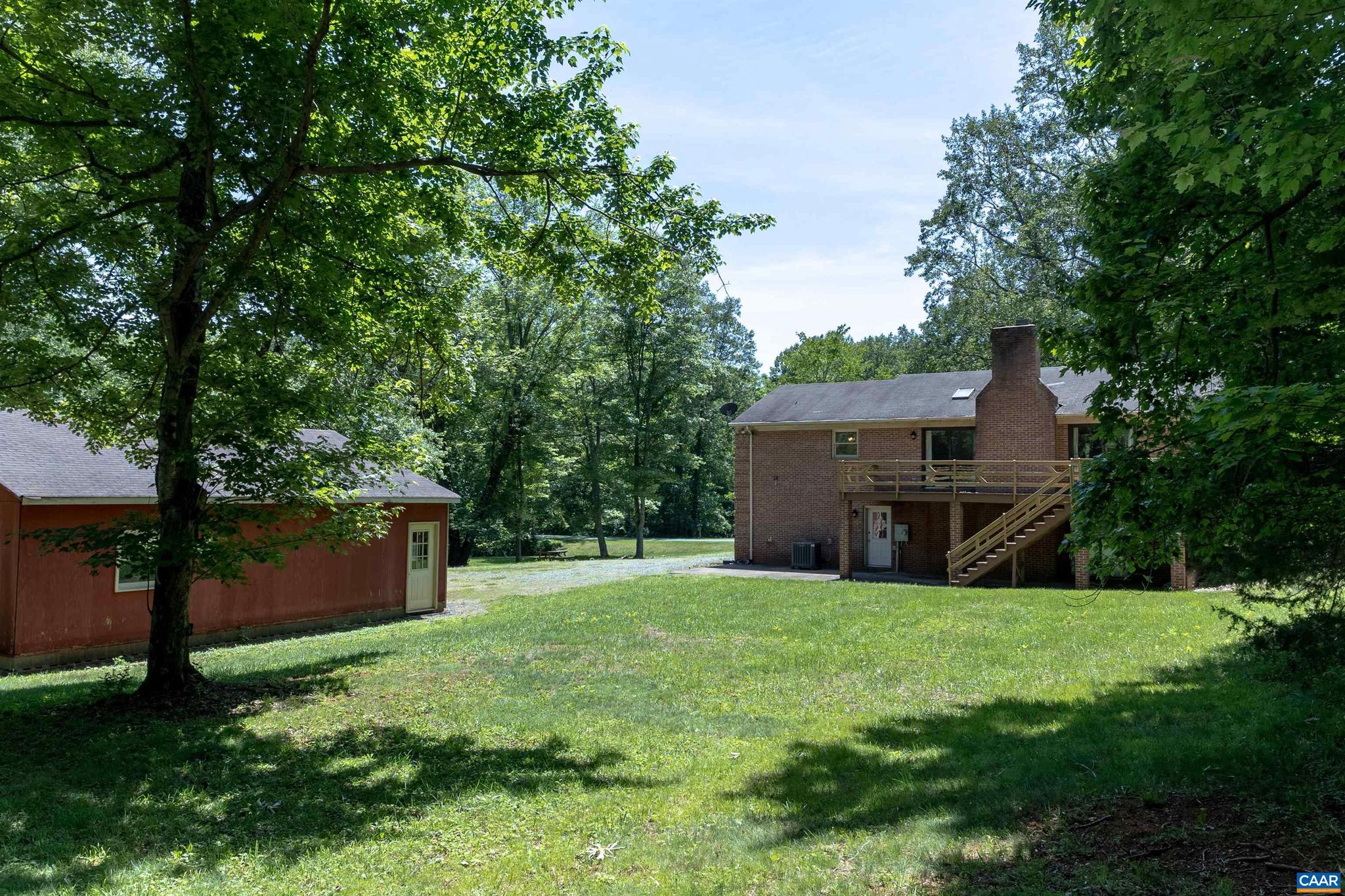 570 Forrest Road Charlottesville, VA 22902 - Photo 7 of 42