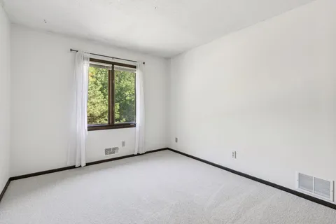 $249,000 | 13910 Herald Court, Apple Valley, MN 55124