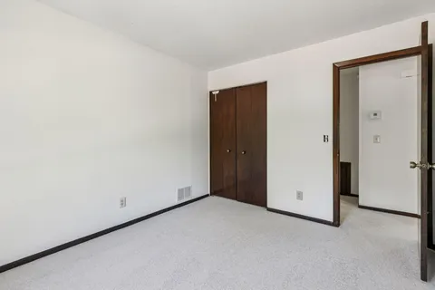 $249,000 | 13910 Herald Court, Apple Valley, MN 55124