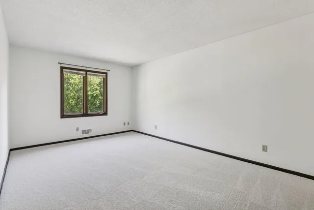 $249,000 | 13910 Herald Court, Apple Valley, MN 55124