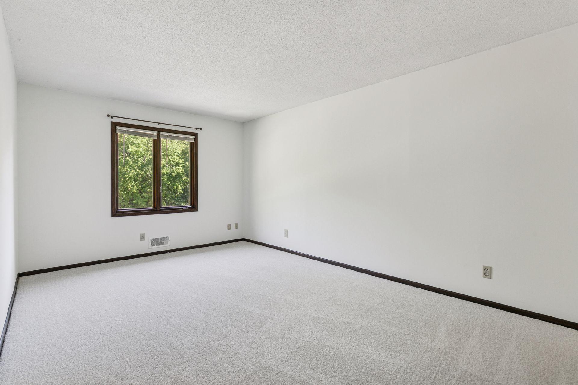 13910 Herald Court Apple Valley, MN 55124 - Photo 19 of 36