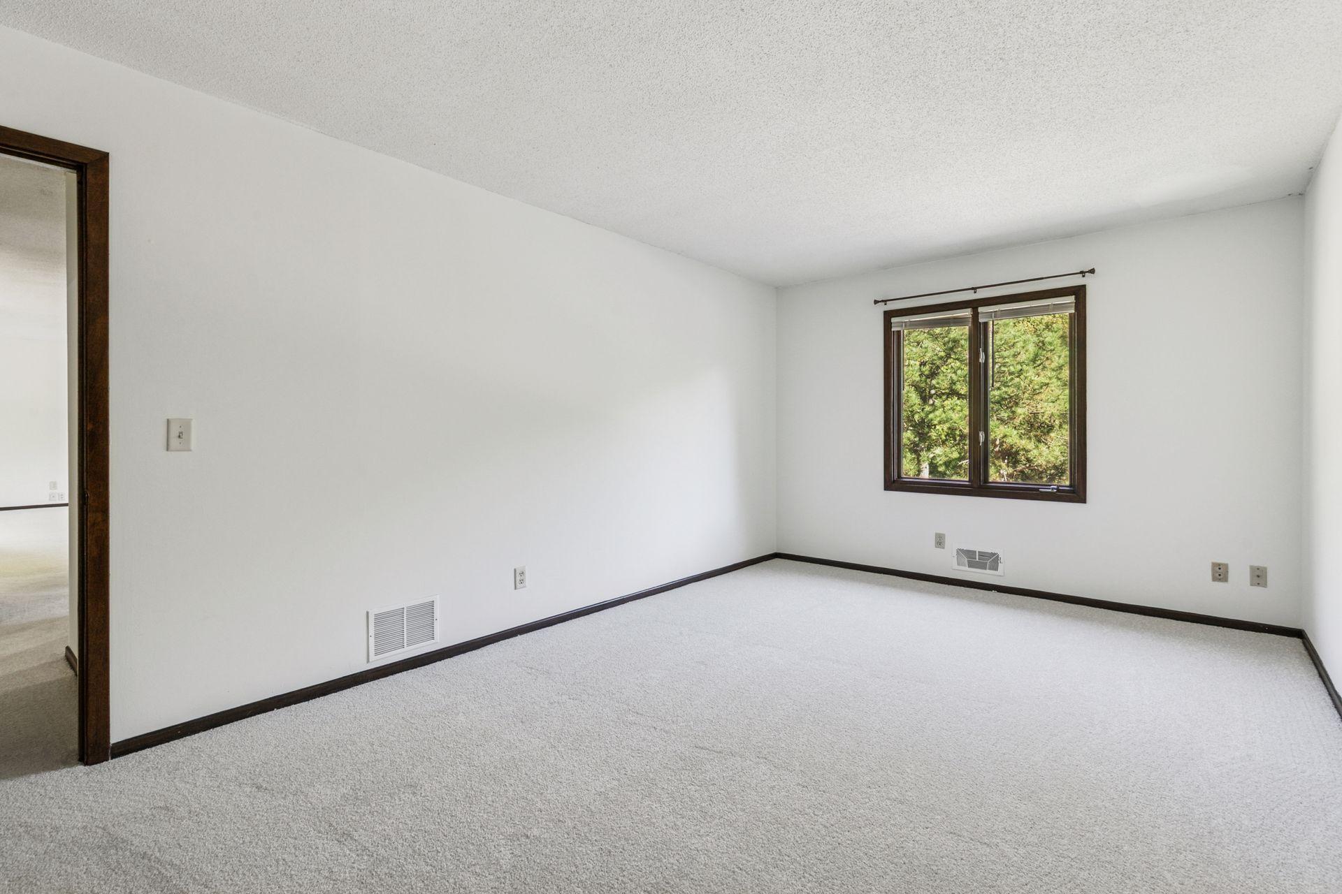 13910 Herald Court Apple Valley, MN 55124 - Photo 20 of 36