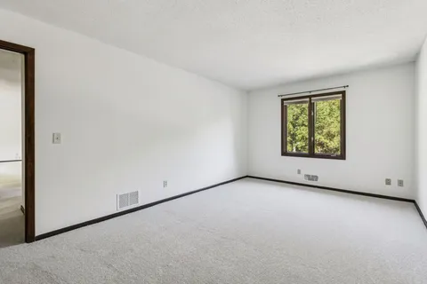 $249,000 | 13910 Herald Court, Apple Valley, MN 55124