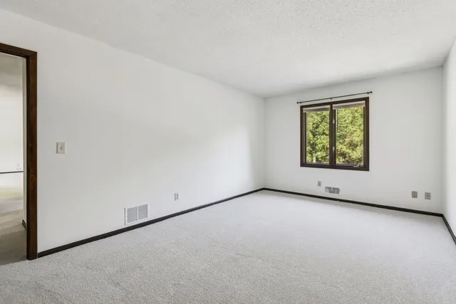 $249,000 | 13910 Herald Court, Apple Valley, MN 55124