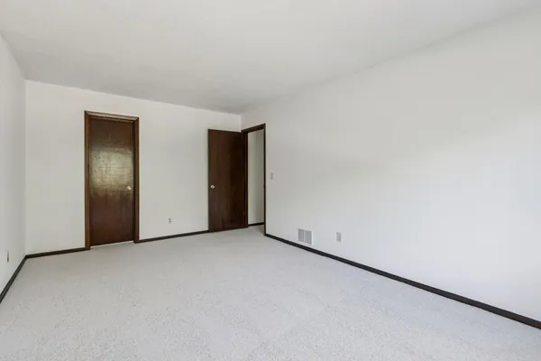 $229,900 | 13910 Herald Court, Apple Valley, MN 55124