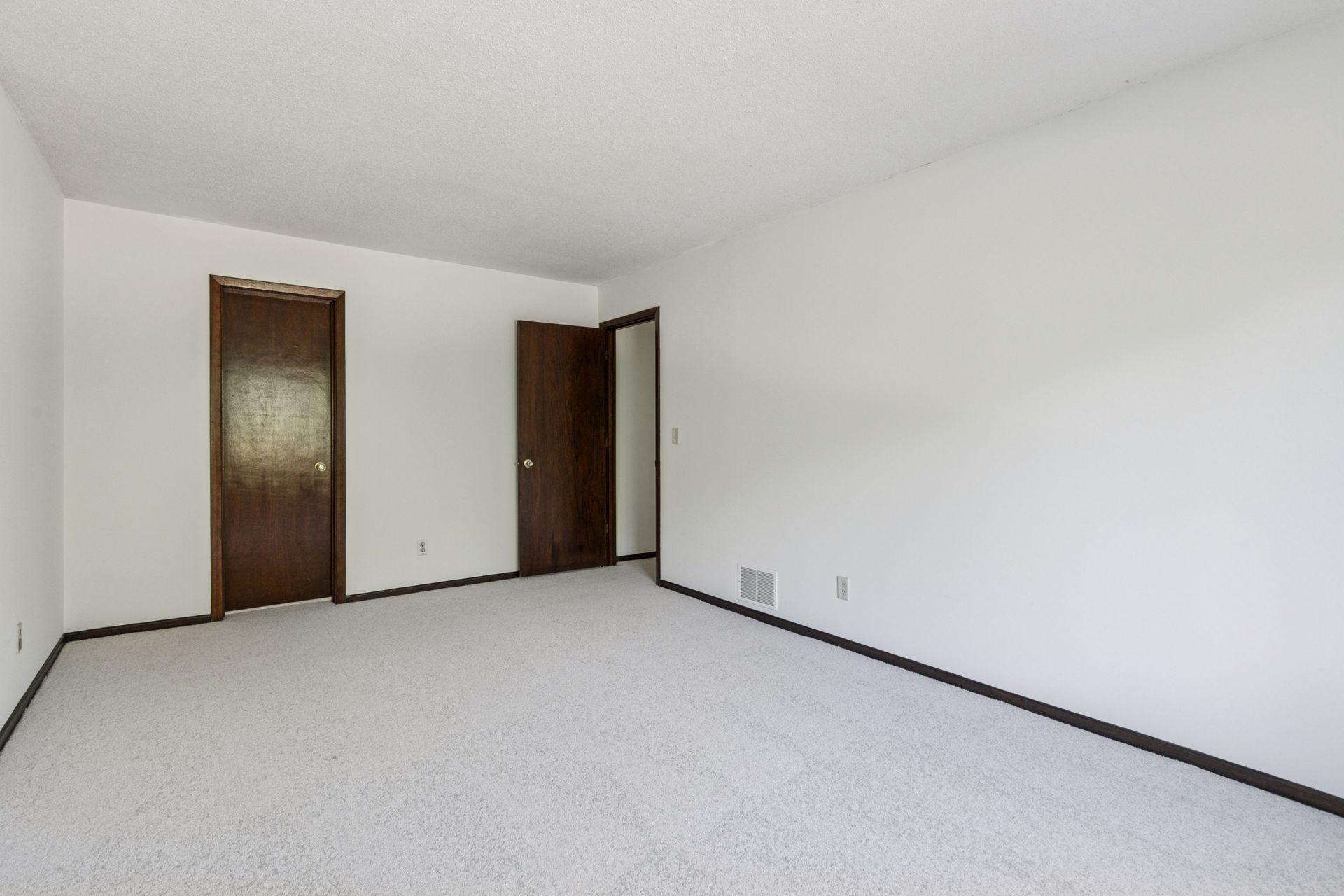 13910 Herald Court Apple Valley, MN 55124 - Photo 21 of 36