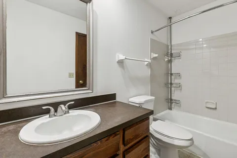 $229,900 | 13910 Herald Court, Apple Valley, MN 55124