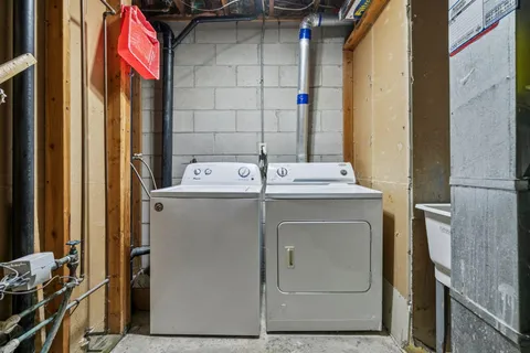 $229,900 | 13910 Herald Court, Apple Valley, MN 55124