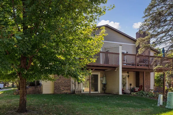 $229,900 | 13910 Herald Court, Apple Valley, MN 55124