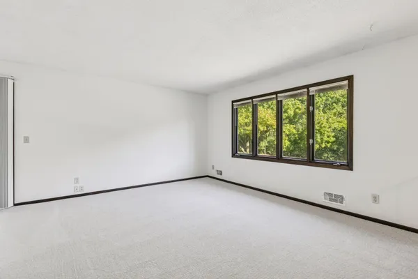 $229,900 | 13910 Herald Court, Apple Valley, MN 55124