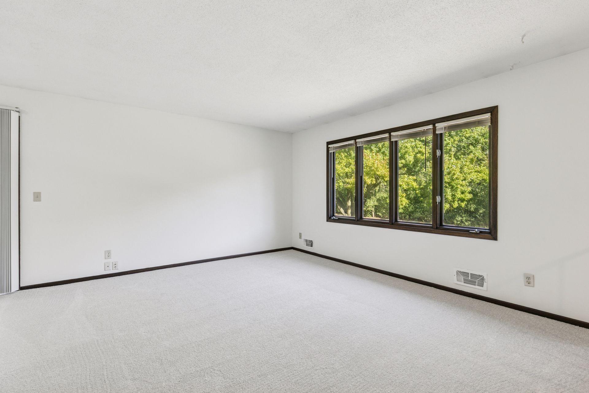 13910 Herald Court Apple Valley, MN 55124 - Photo 6 of 36