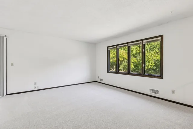 $249,000 | 13910 Herald Court, Apple Valley, MN 55124