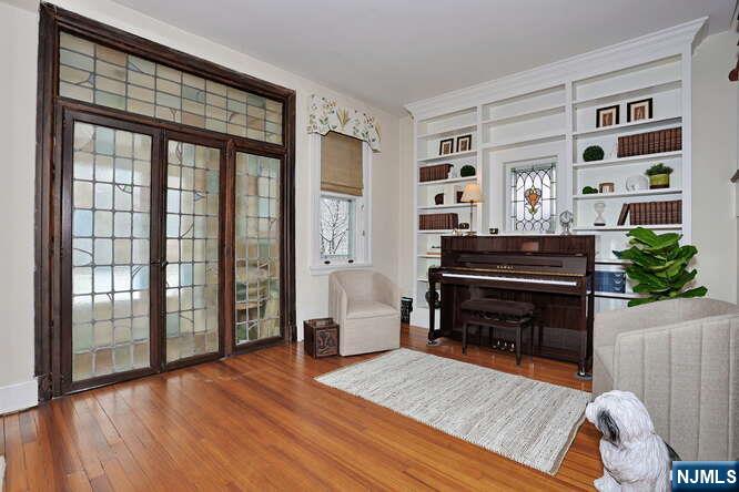 44 Fairmount Road Ridgewood, NJ 07450 - Photo 5 of 50