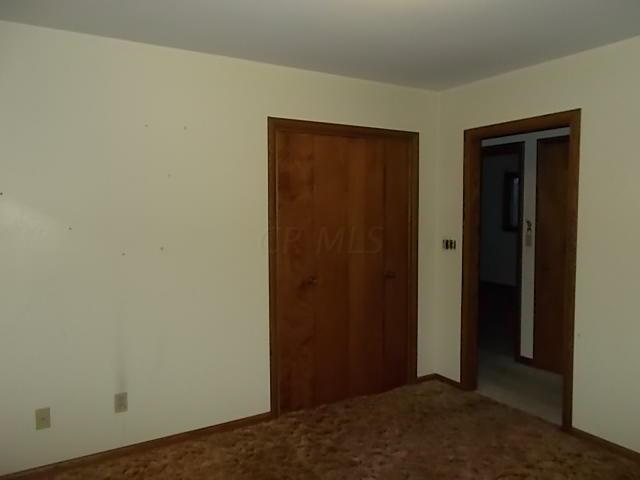 4600 National Road Southeast Hebron, OH 43025 - Photo 11 of 23