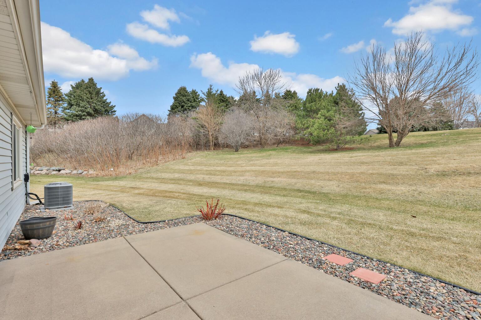 7572 Newbury Road Woodbury, MN 55125 - Photo 18 of 19