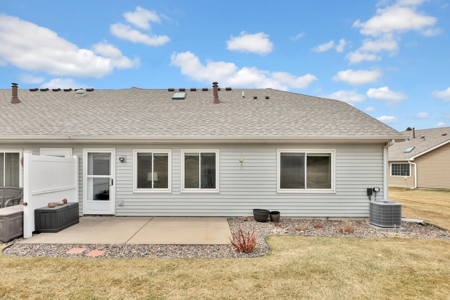 7572 Newbury Road Woodbury, MN 55125 - Photo 10 of 19