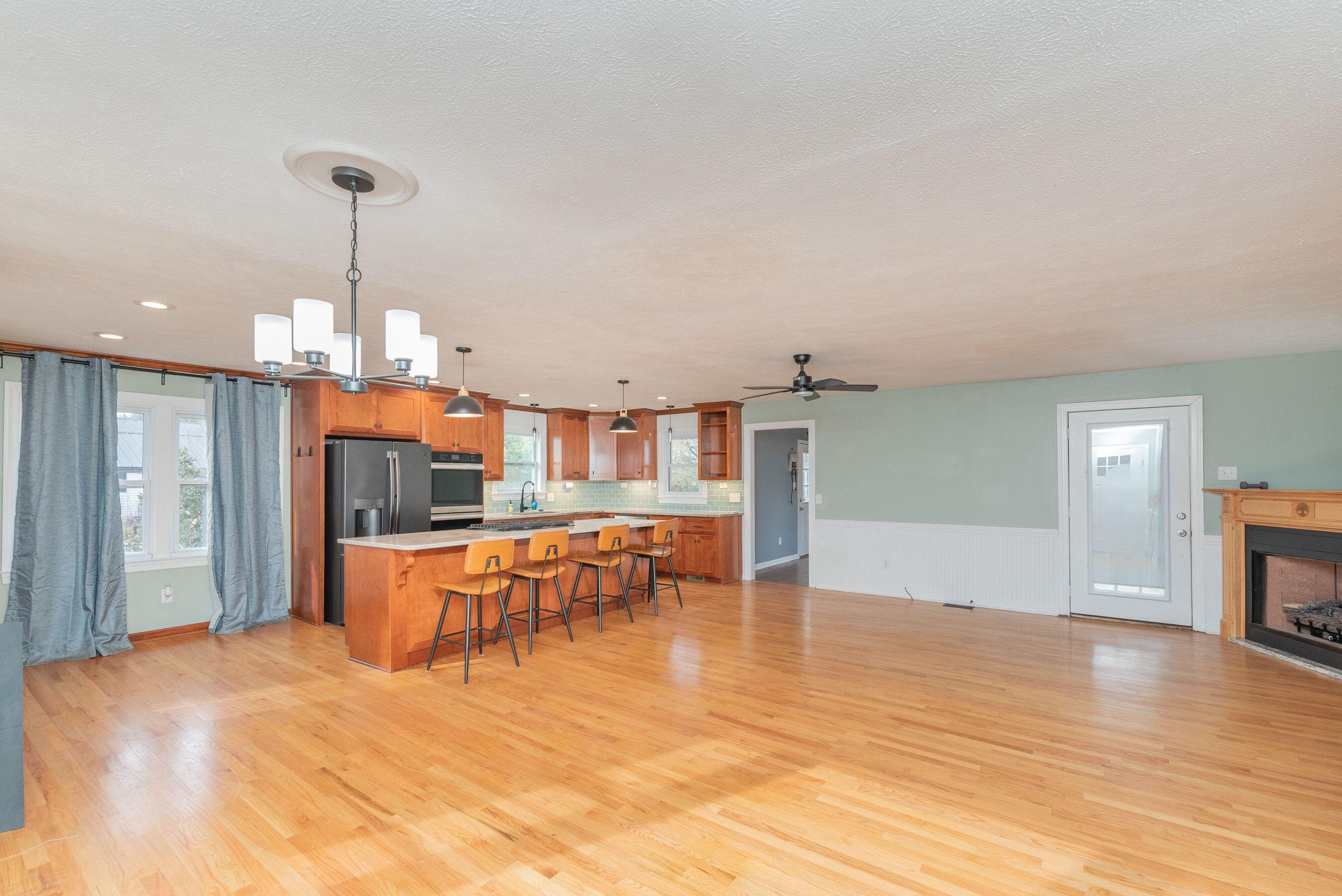 175 Wheat Road Aiken, SC 29801 - Photo 6 of 44 006_175_wheat_rd_006_343