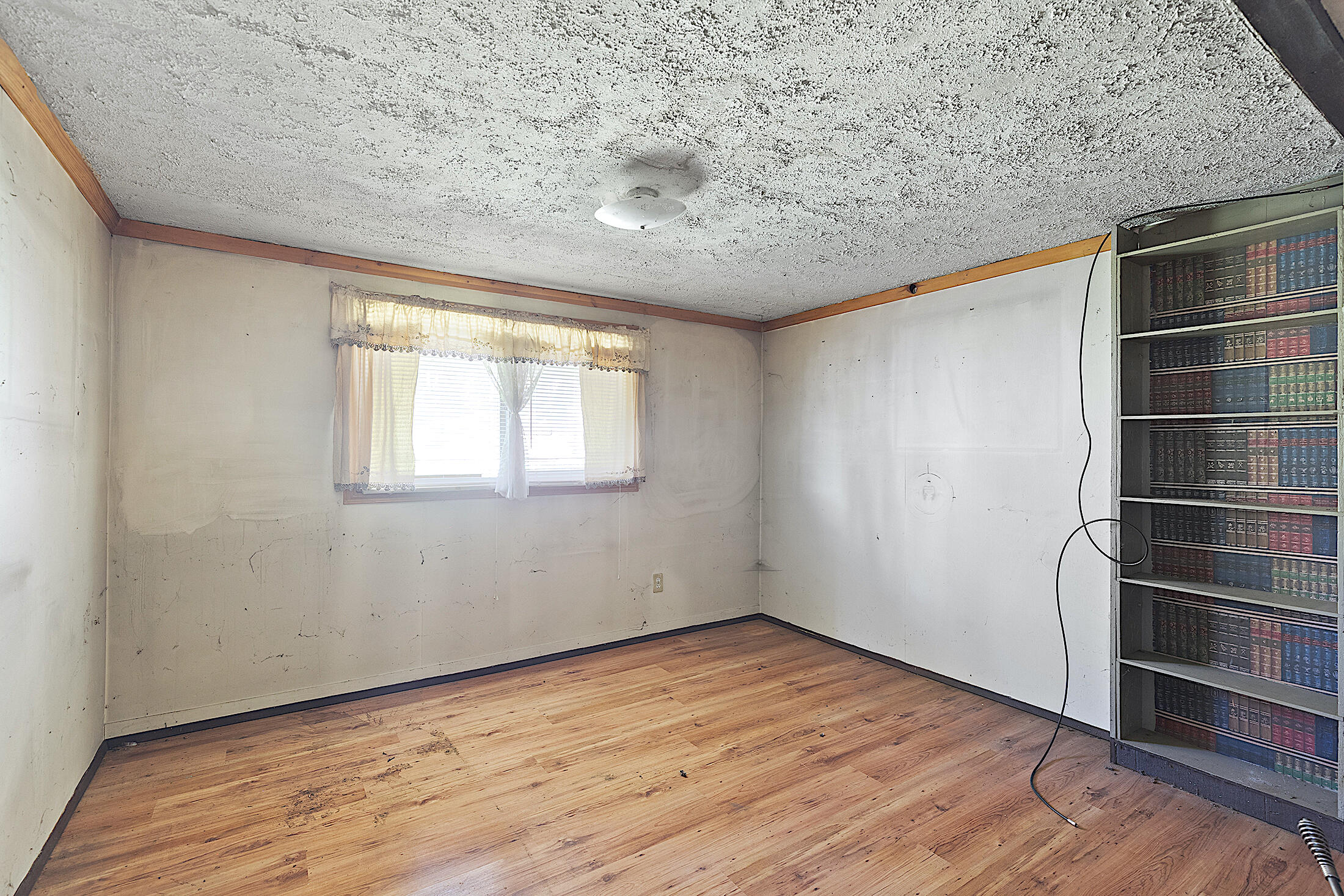 555 Pleasant Valley Road Merlin, OR 97532 - Photo 15 of 63 0R1A8052
