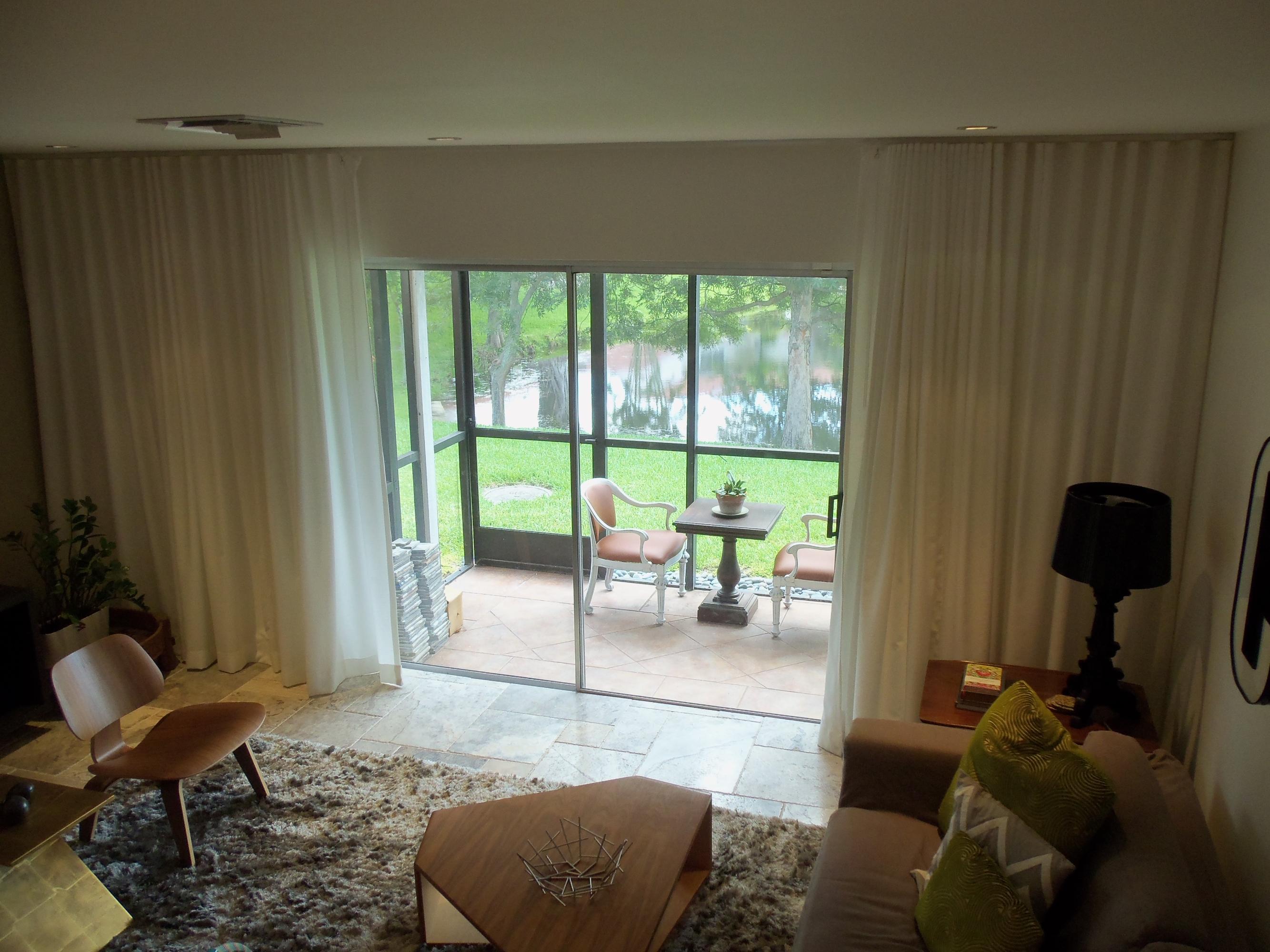 6487 Boca Circle Boca Raton, FL 33433 - Photo 17 of 39 LIVING ROOM