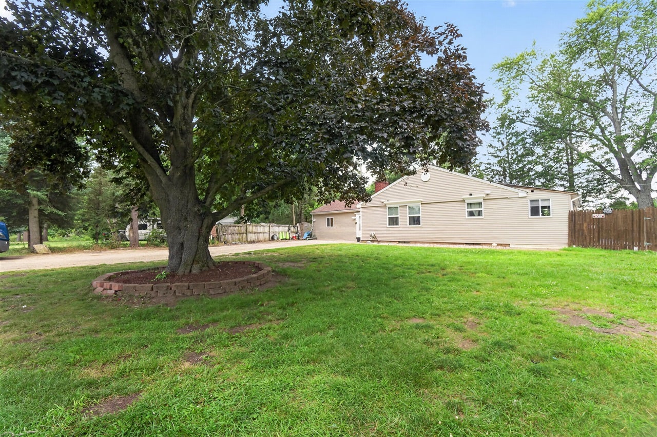 6140 Pinckney Road Pinckney, MI 48169 - Photo 33 of 33 Gallery Image 33