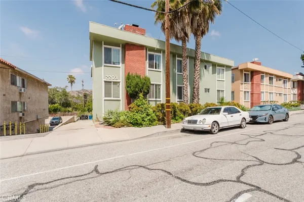 $2,295 | 2203 North Verdugo Road, Unit 5, Glendale, CA 91208