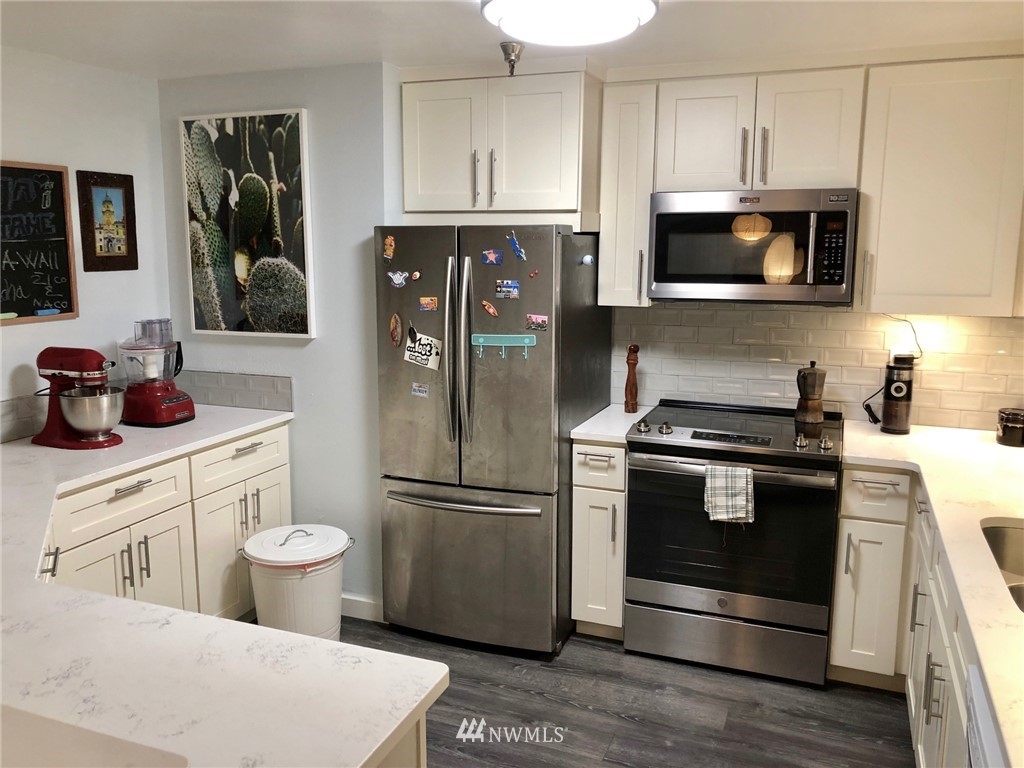 975 Aberdeen Avenue Northeast, Unit D101 Renton, WA 98056 - Photo 6 of 20 Gallery Image 6